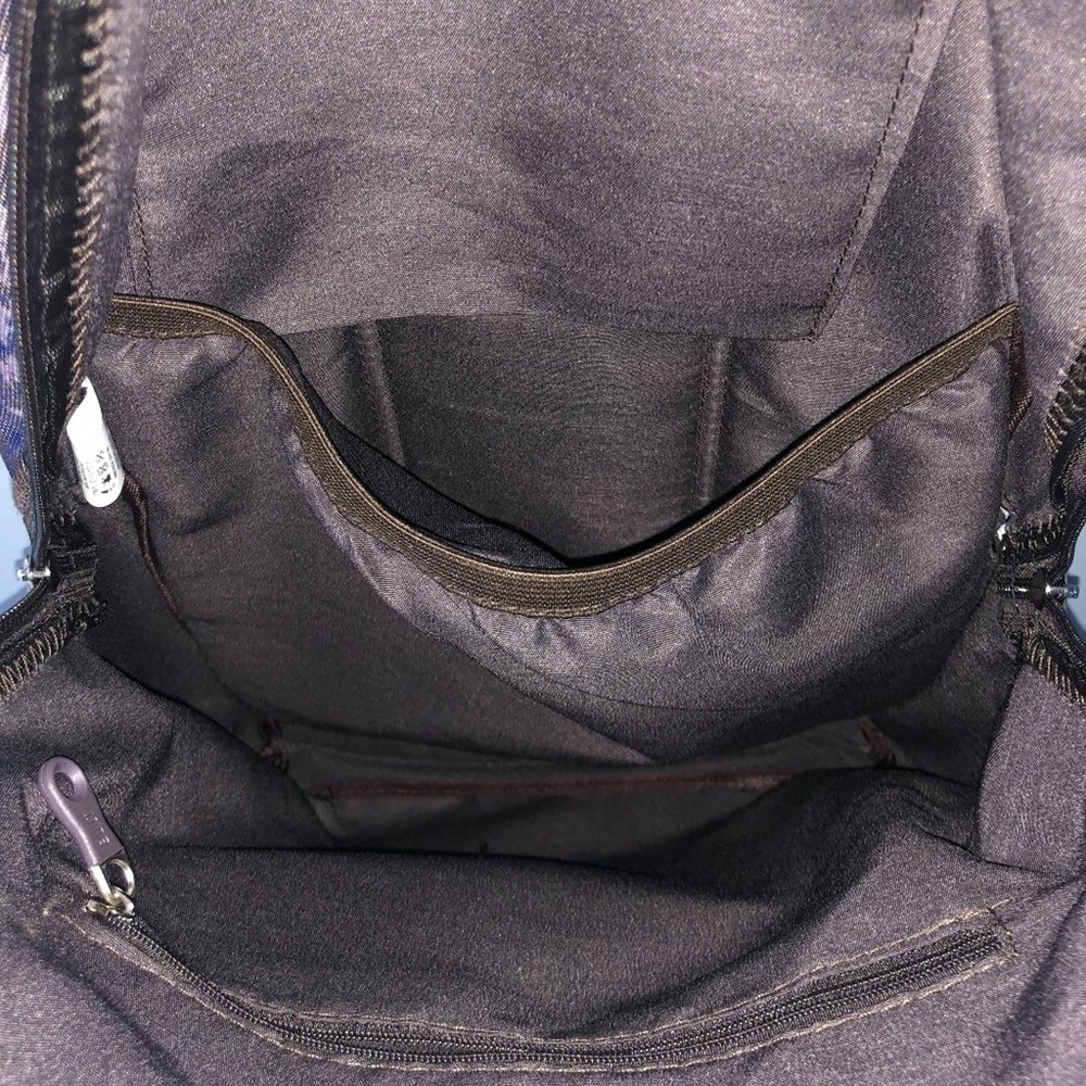 Built NY backpack w/ removable lunch bag - Picture 6 of 8